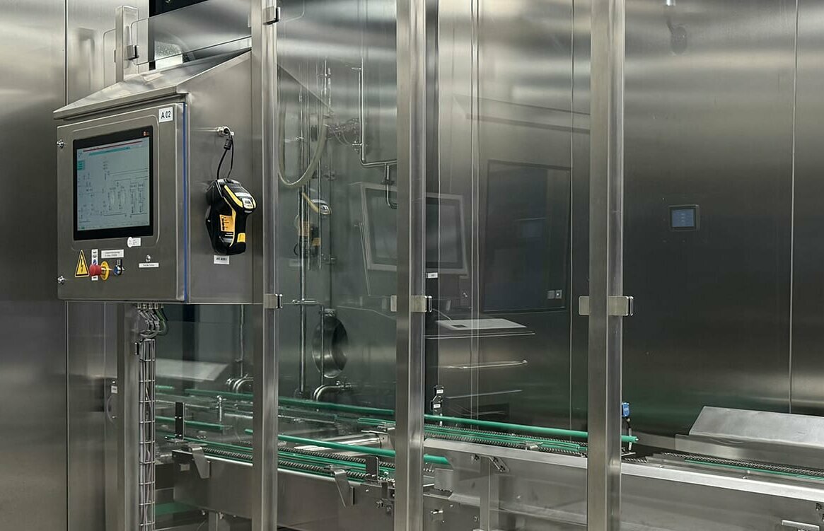 Moderne Rotan Reinigungsanlage mit automatisierter Steuerung für präzise Reinigungsprozesse