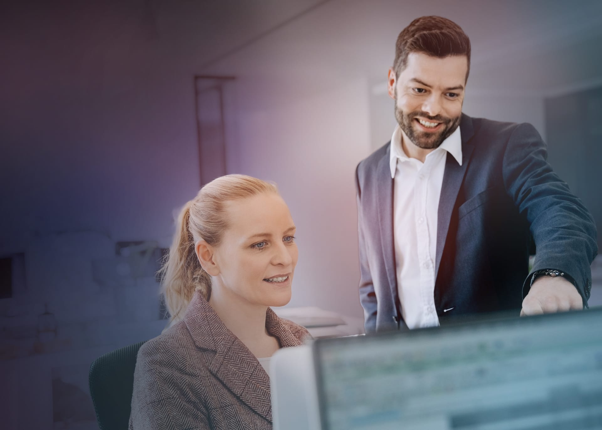 Teamwork in der Verwaltung bei Rotan – kaufmännische und technische Abstimmung bei Projekten